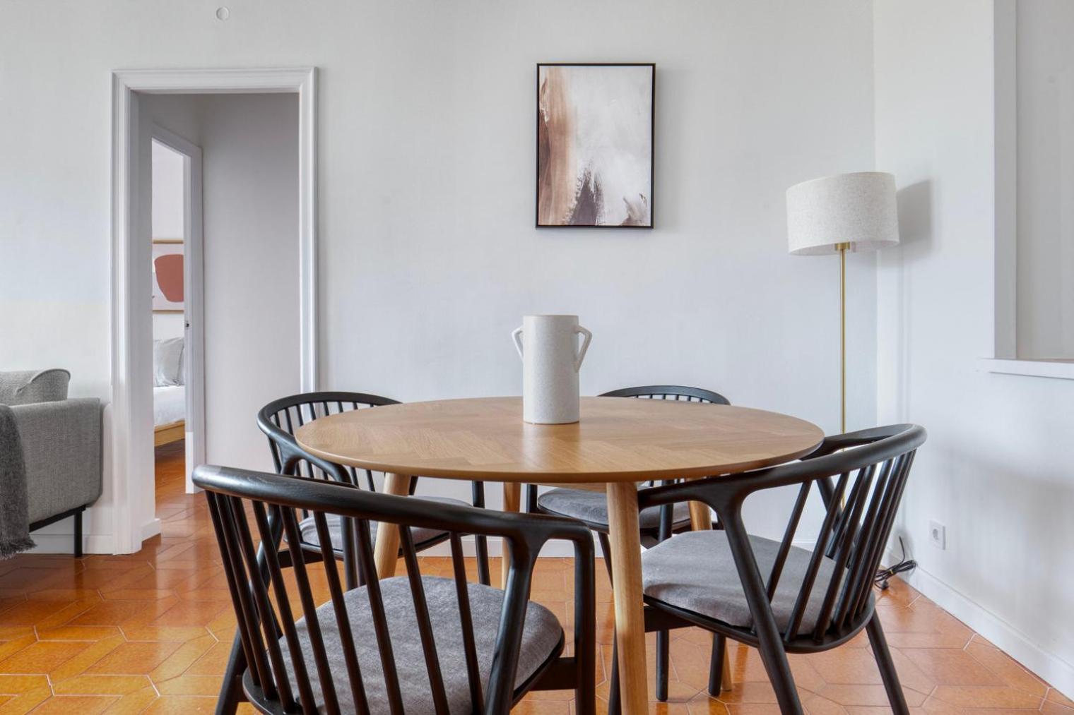 Blueground Les Corts Balcony Furnished Bcn-128 Apartment Barcelona
