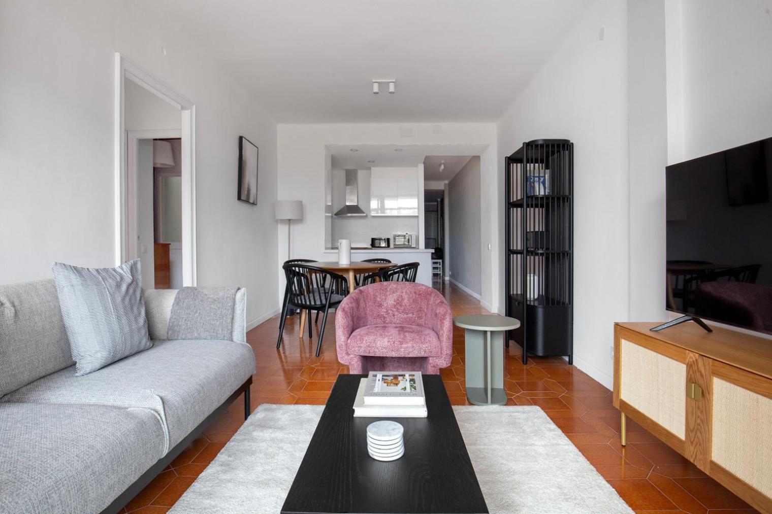 Blueground Les Corts Balcony Furnished Bcn-128 Apartment